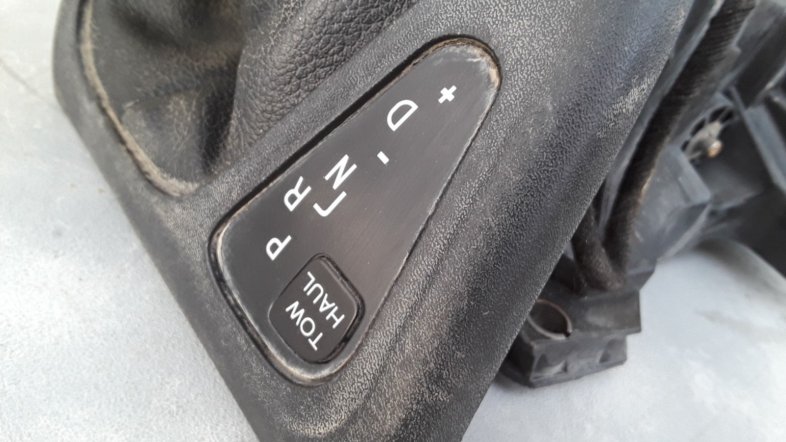 14-21 RAM PROMASTER-Shifter Gear Floor Shift Selector 05154965AA
