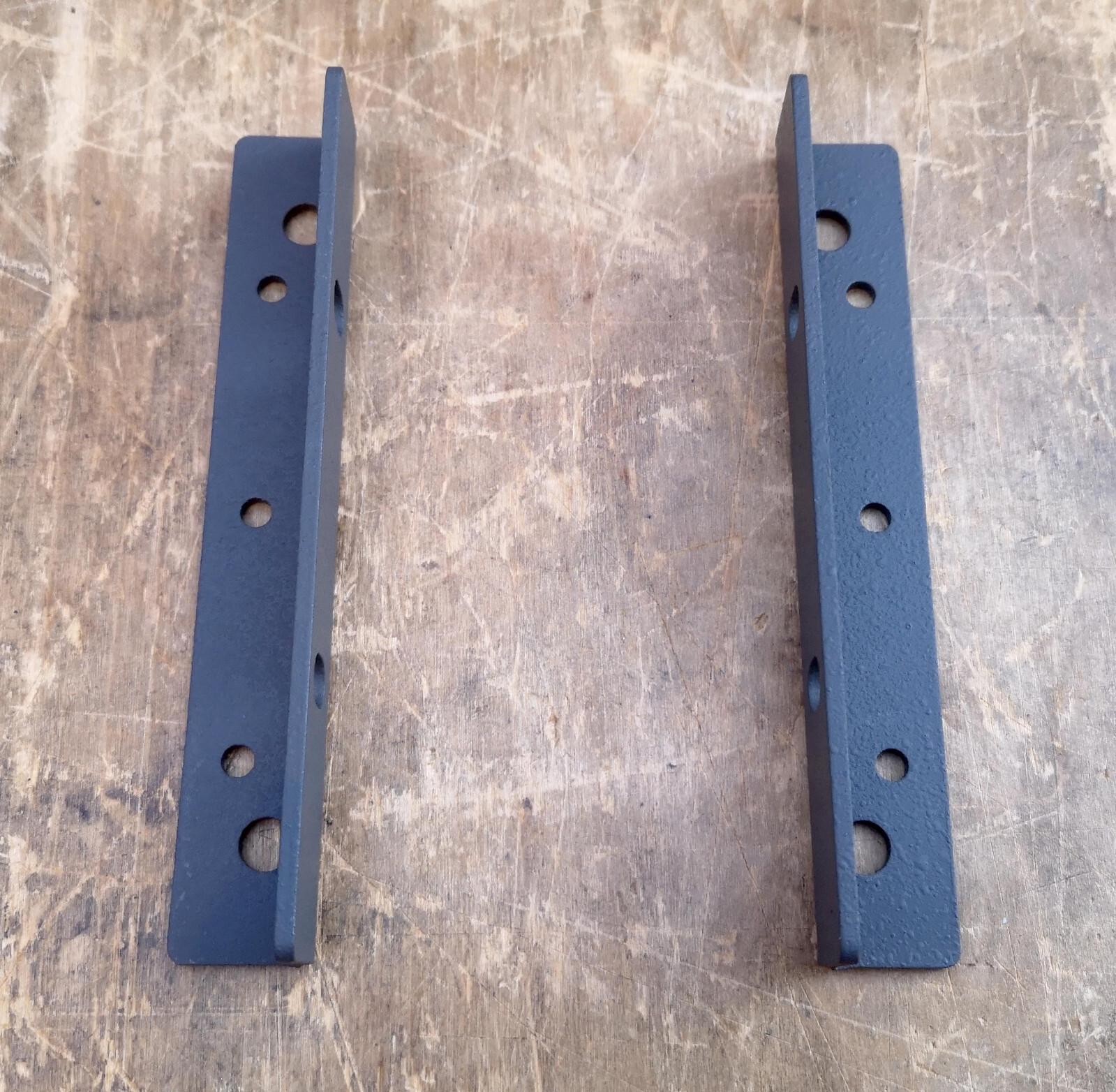 CORRECT Gray Rack Ears for E-mu Emax Rack with the CORRECT Screws