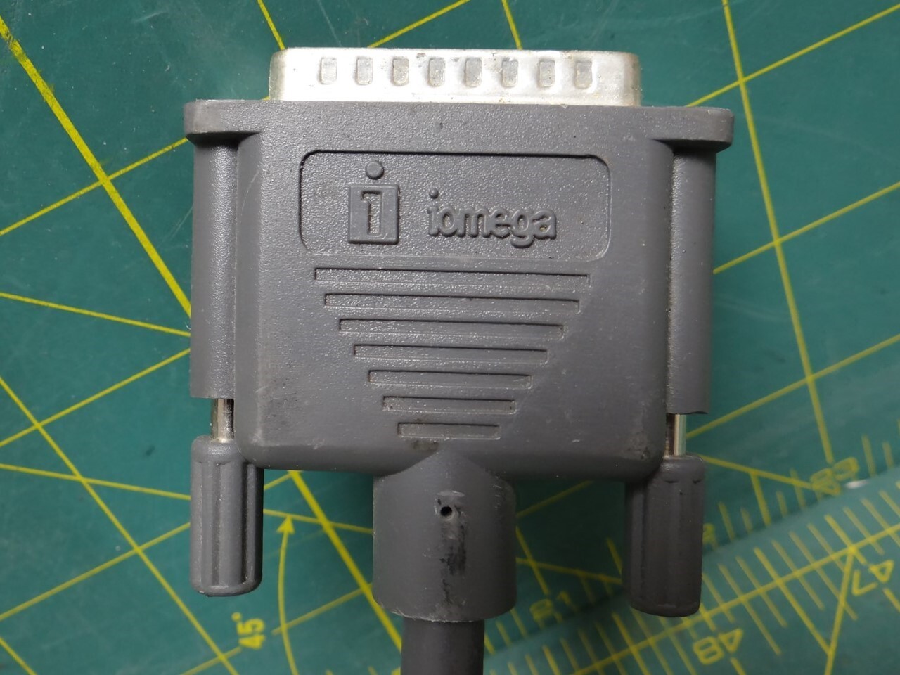 Used Iomega E128143 Zip 3' Cable Parallel Port LL64151