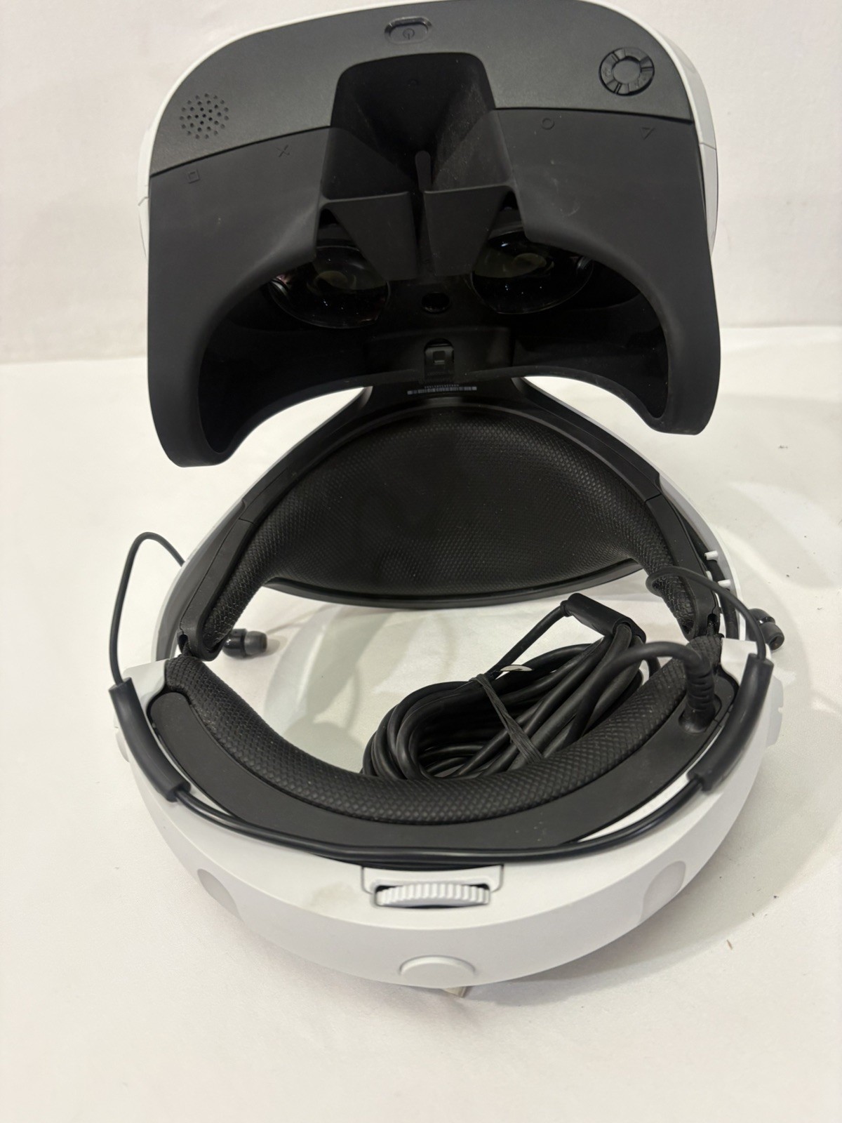 Sony PlayStation VR (PSVR) Starter Bundle - Headset, 2x Move Controllers, Camera