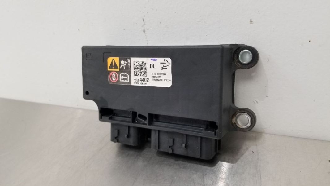 15 CHEVY SILVERADO 2500 SRS BAG MODULE 13584587