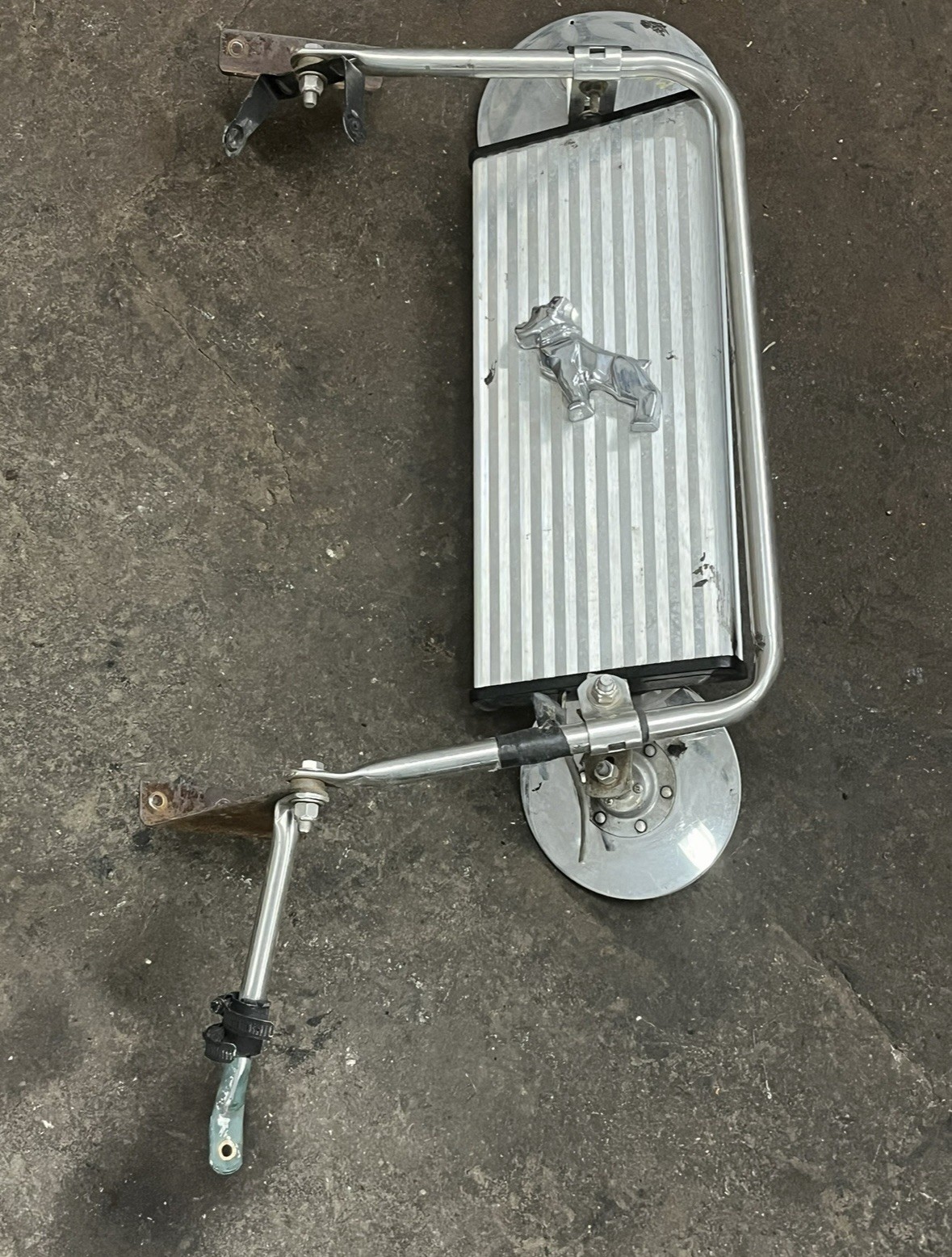 MACK MRU BULLDOG DOOR MIRROR W EMBLEM - USED
