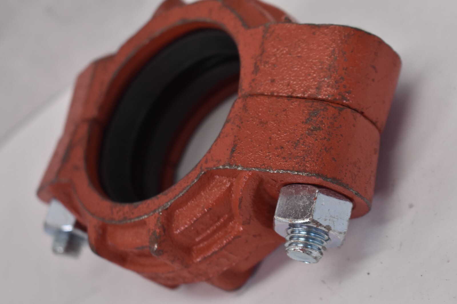 Victaulic Flexible Coupling Ductile Iron 2-1/2" Pipe Fitting Size Grooved