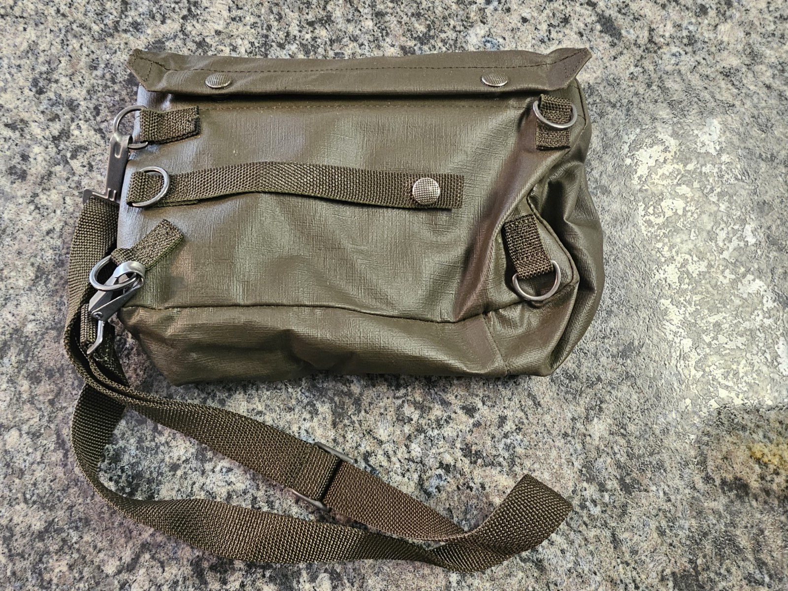 Swiss Vinyl Rubberized Gas Mask Bag Pouch O.D. Green Military Unused