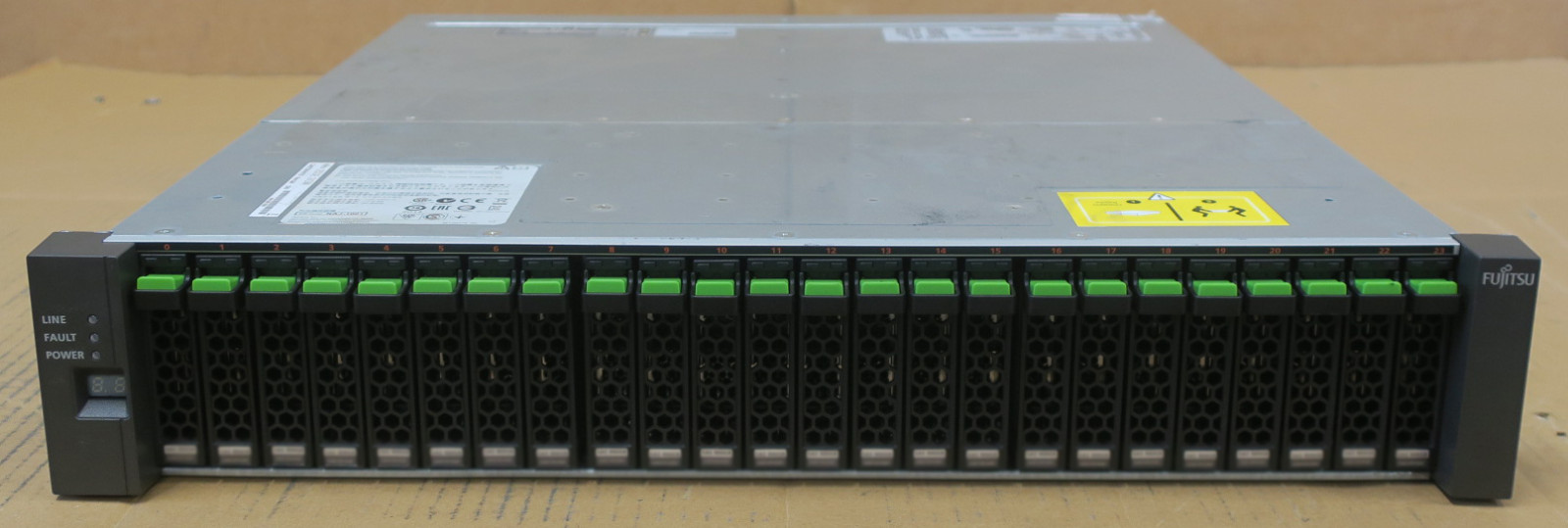 Fujitsu Eternus DX400 S2 DX410 S2  DE Disk Shelf ETNAD2CU With 24x 450GB 10K HDD