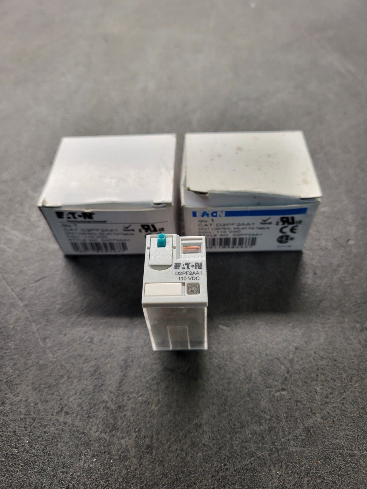 Eaton D2PF2AA1 Control Relay. Lot of 2.
