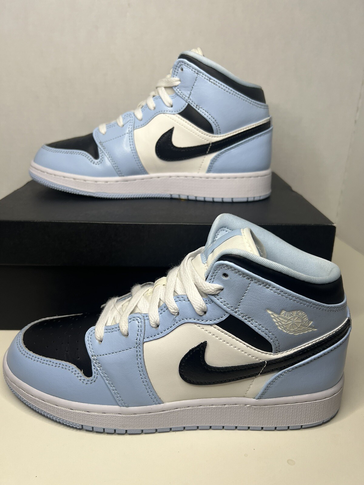 Jordan 1 Mid Ice Blue Sz 6.5 y