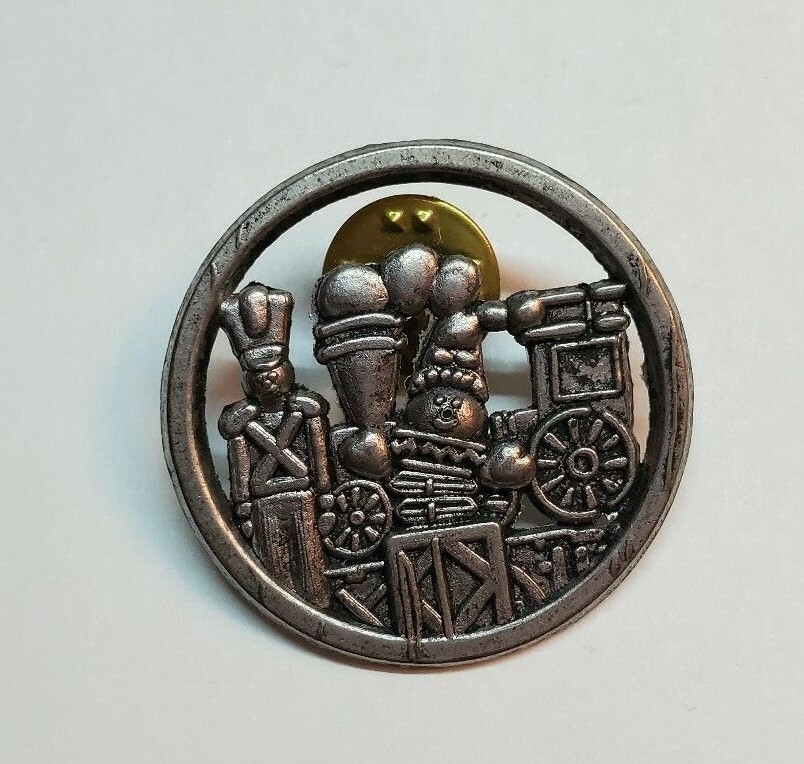 Vintage 1998 Round Silver Tone Hallmark Christmas Toyland Pin WR127