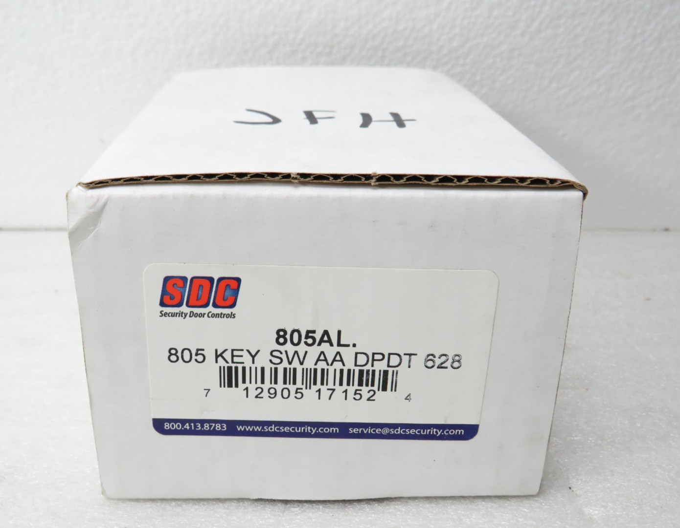 SDC 805AL Single Gang Key Switch, DPDT, 626 Finish [CTH]