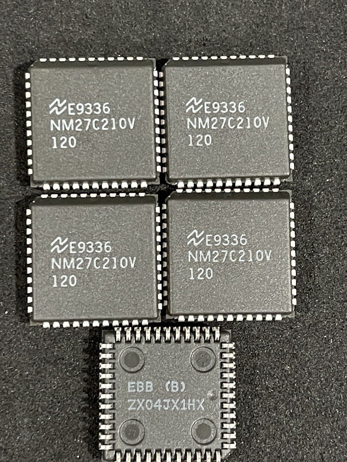 NM27C210V-120 64KX16 CMOS EPROM 120NS 44-PIN PLCC NATIONAL SEMI (LOT OF 5)