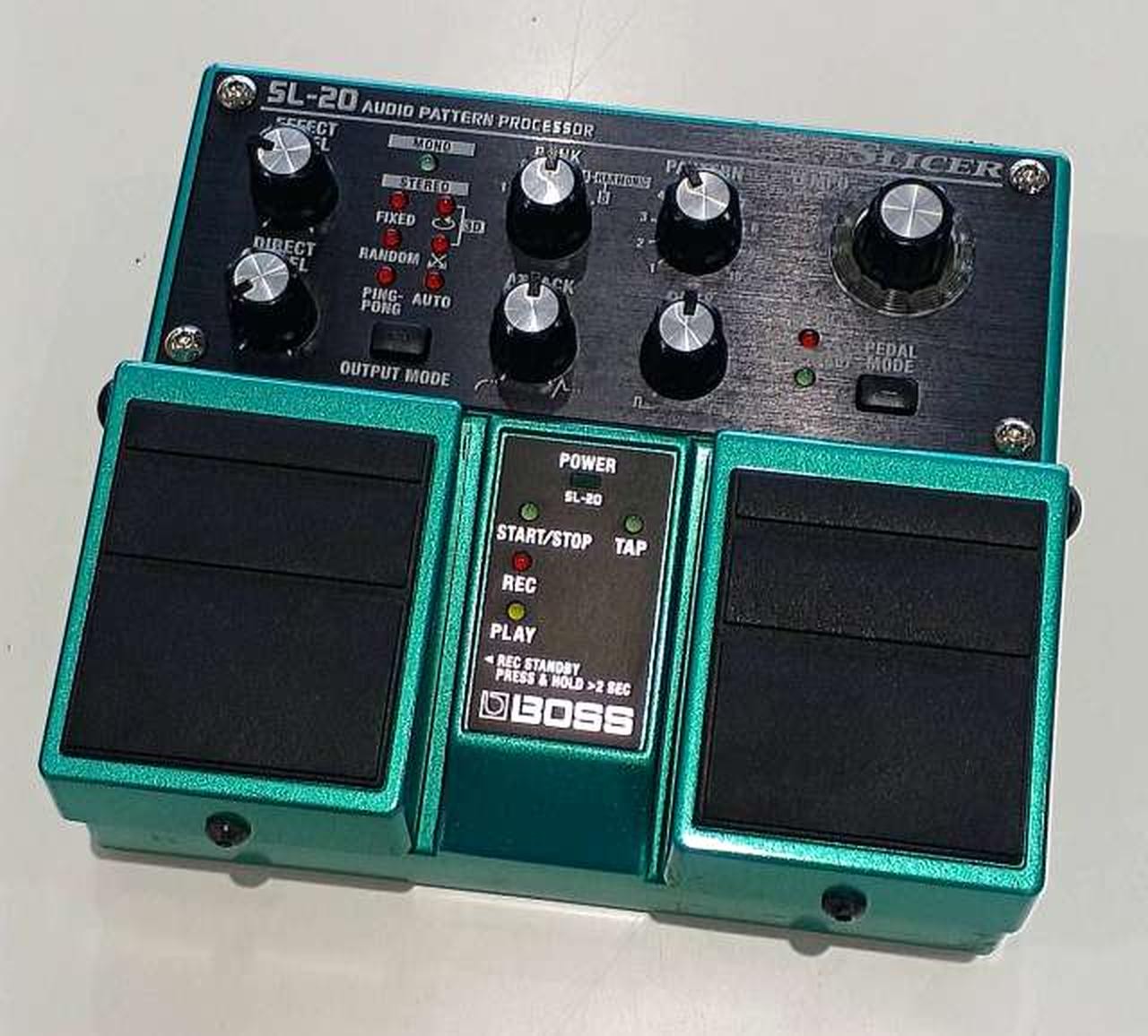 BOSS SL-20 Slicer Effect Pedal for Unique Sound Effects
