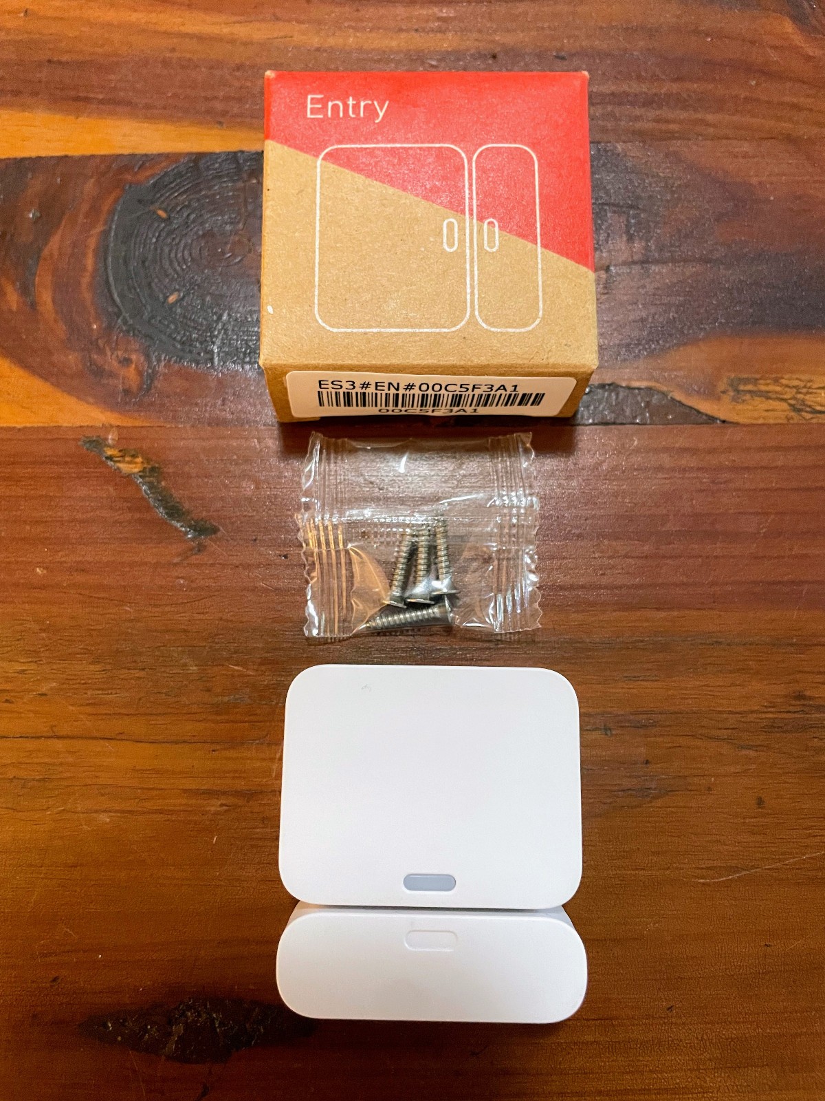 SimpliSafe Security System Base (G3-SSBS3) with Keypad, Indoor Camera and Entry
