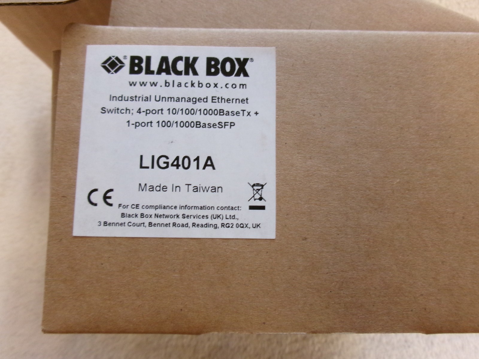 NIB BLACK BOX Industrial Unmanaged Ethernet Switch    LIG401A