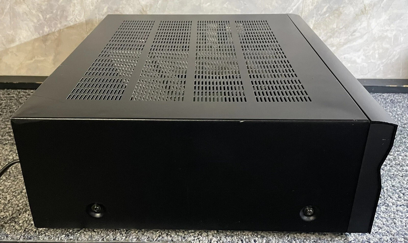 Yamaha RX-V595a in very good condition.