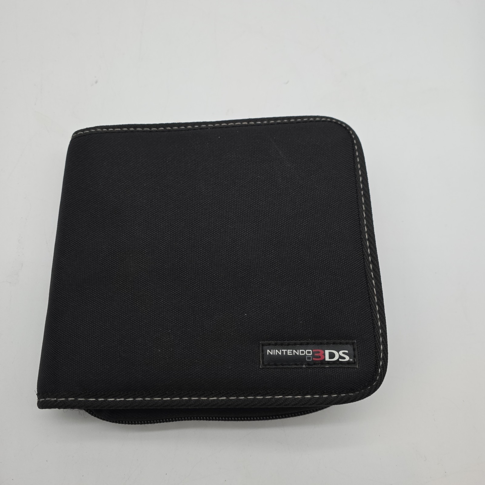 Nintendo 3DS Case Black Holds Console, Charger & 27 Games Removable Console Case