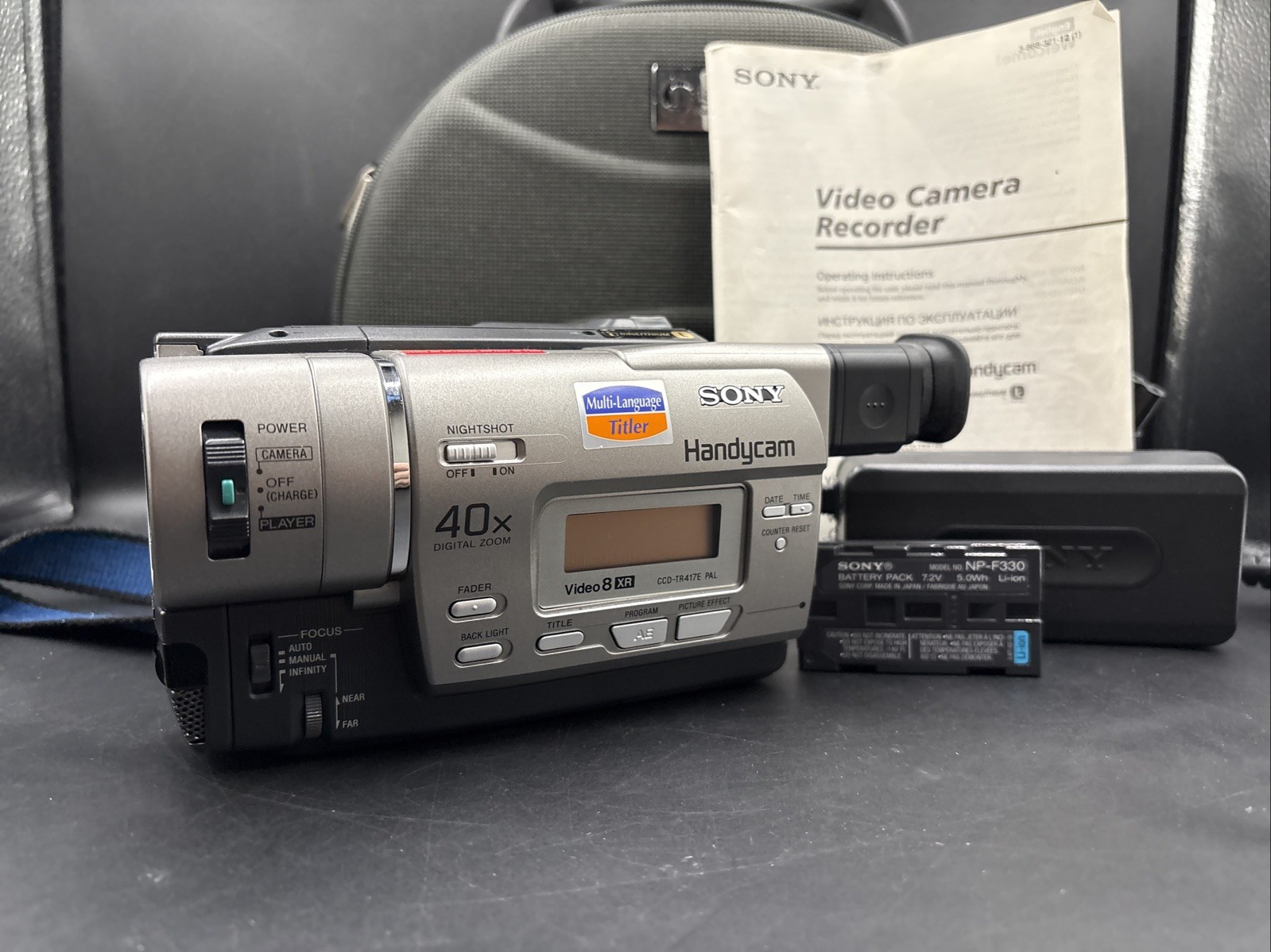 SONY CCD-TR417E Video8 XR Tape Video Camera HANDYCAM Complete Working Set