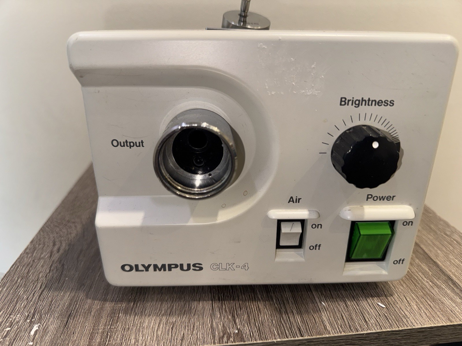 Olympus CLK-4 Halogen Light Source and air generator