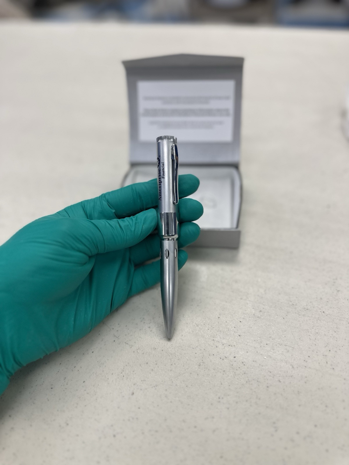 Pen with built in Flash Drive