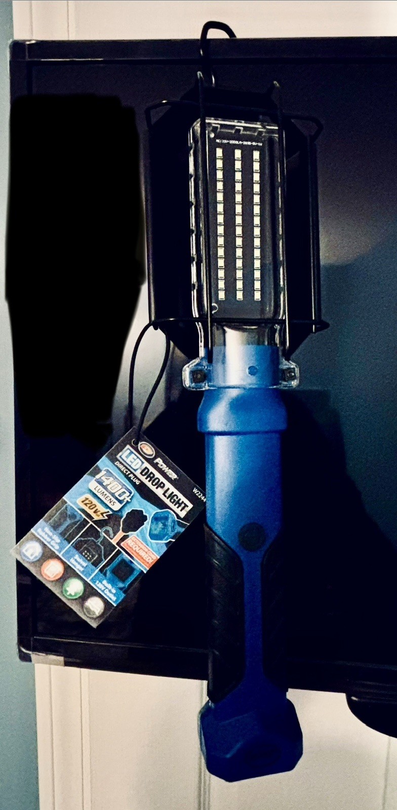 PowerZone LED Drop Light 1400+ Lumens 120V Built-In Outlet Swivel W2244