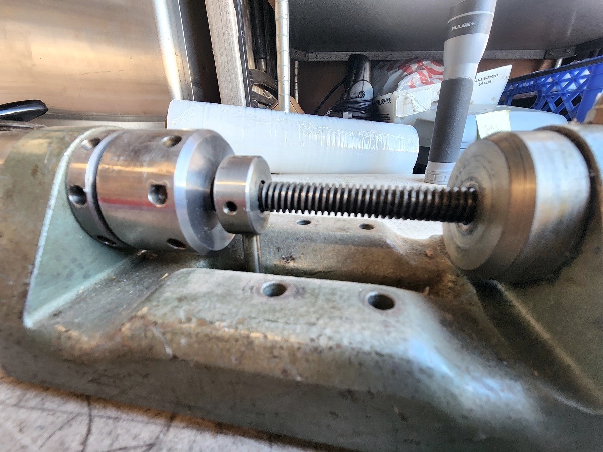 Ruska Instruments 2426.11 High-Precision Screw-Type Positive Displacement Pump