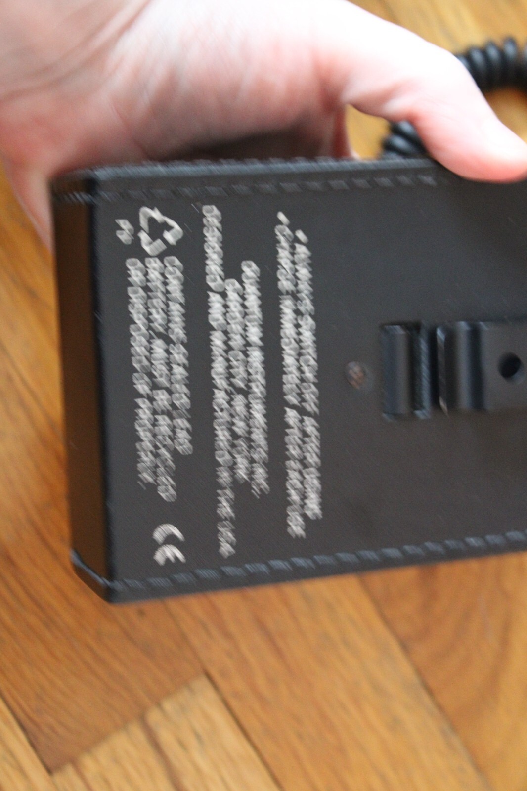 Quantum Instruments Qflash T2 Handle Mount Flash Strobe - Battery - Untested