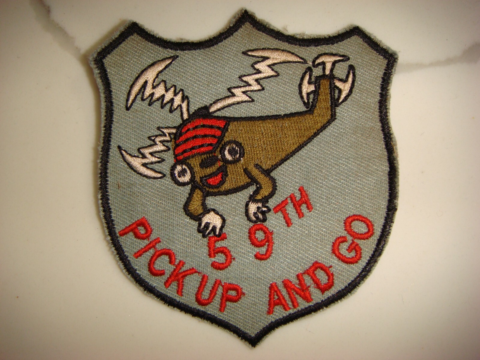 US 59th TRANSPORTATION COMPANY PICK UP AND GO, VIETNAM WAR PATCH