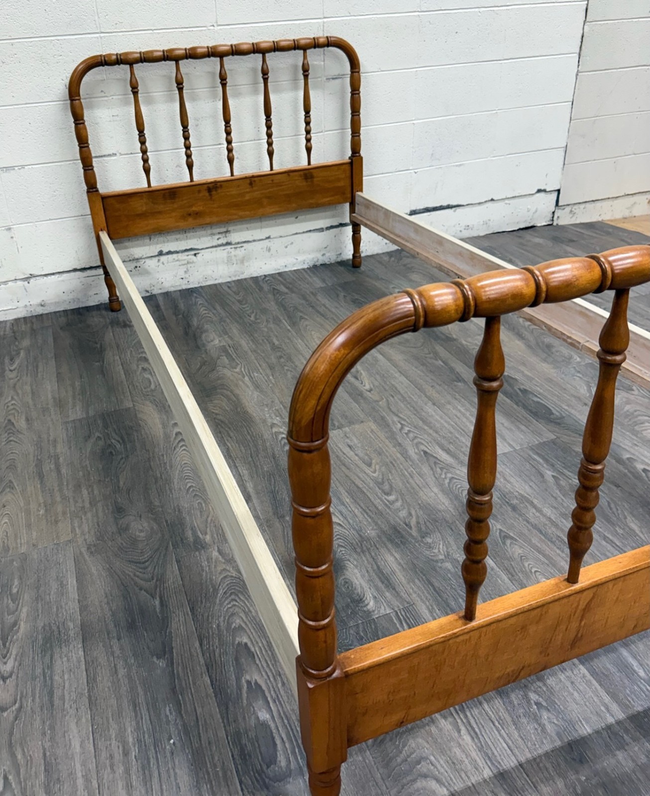 Vintage Twin Size Jenny Lind Bed