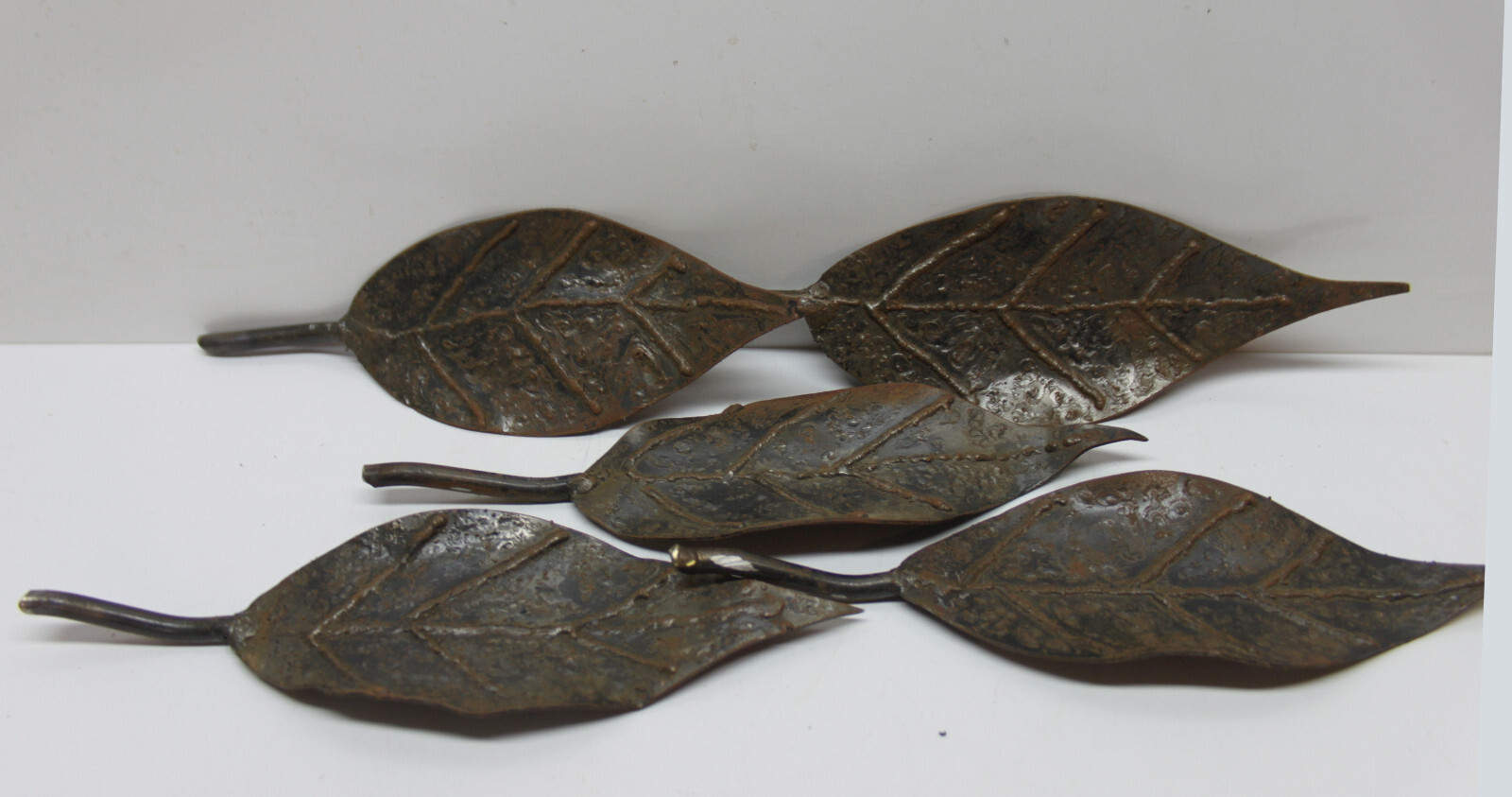 Lot of 5 Vintage Hand-Crafted Welded Rigid Steel/Metal Leaves Rustic Art 10"x3"