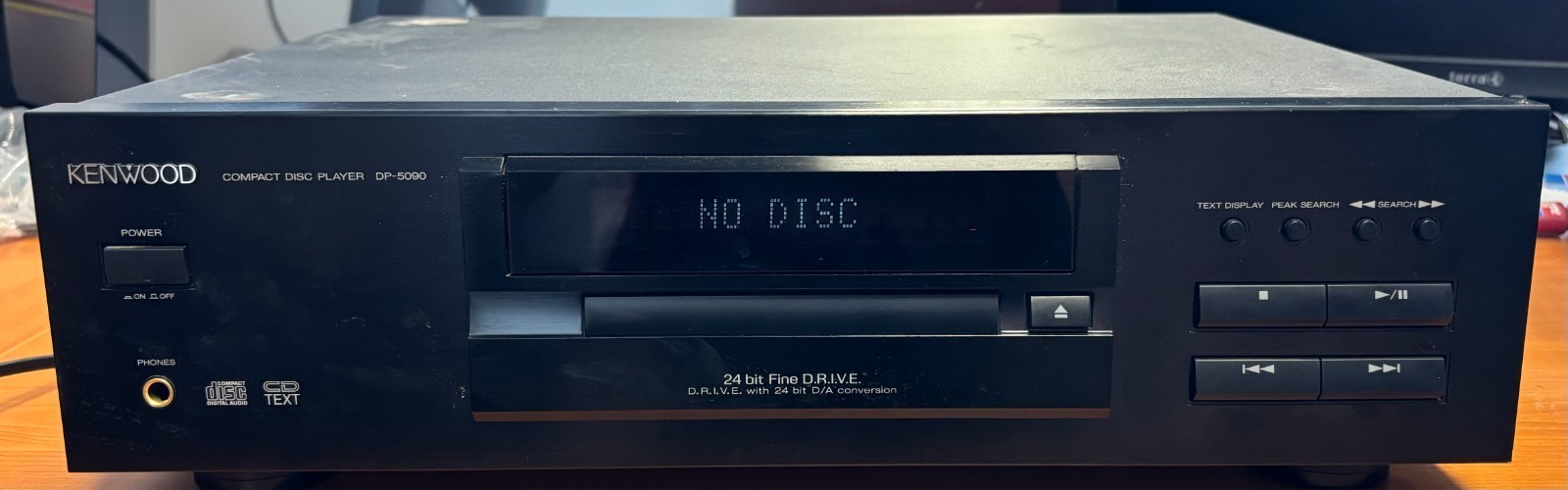 Kenwood DP-5090 Compact Disc Player