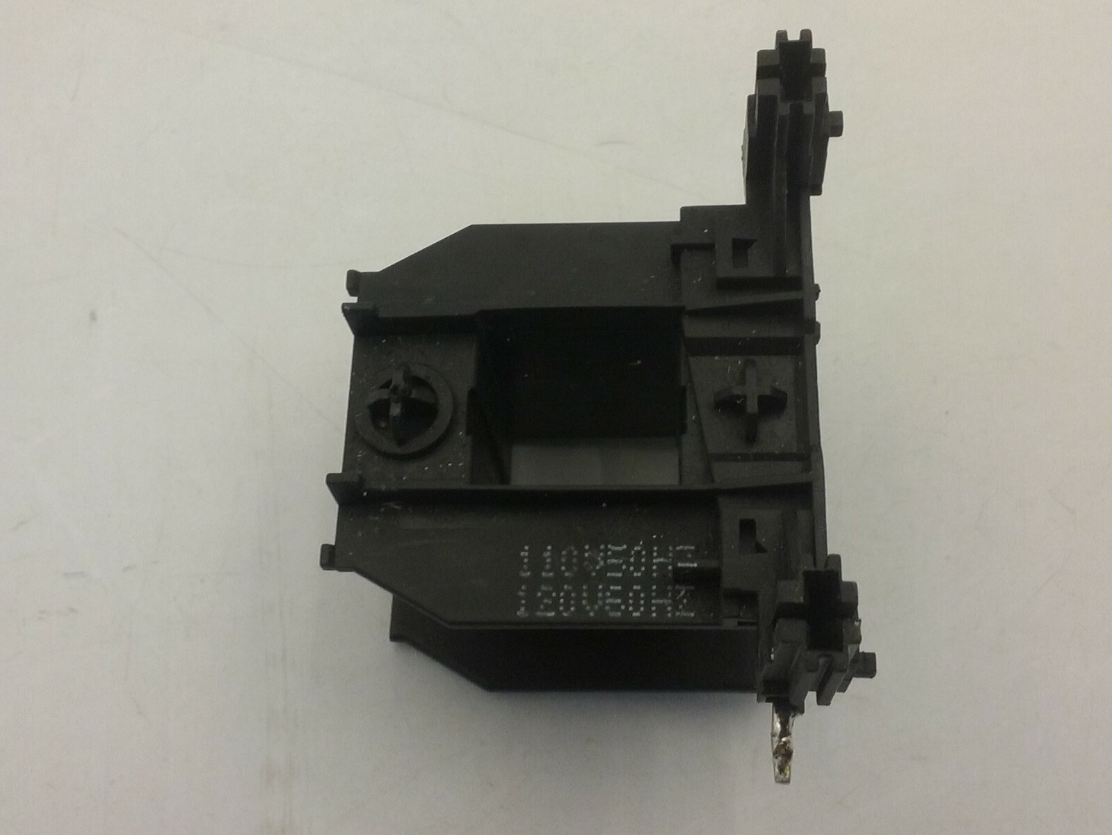 MOELLER DILM32-XSP AC OPERATING COIL FOR DILM 17..32 110V/50HZ 120V/60HZ NNB