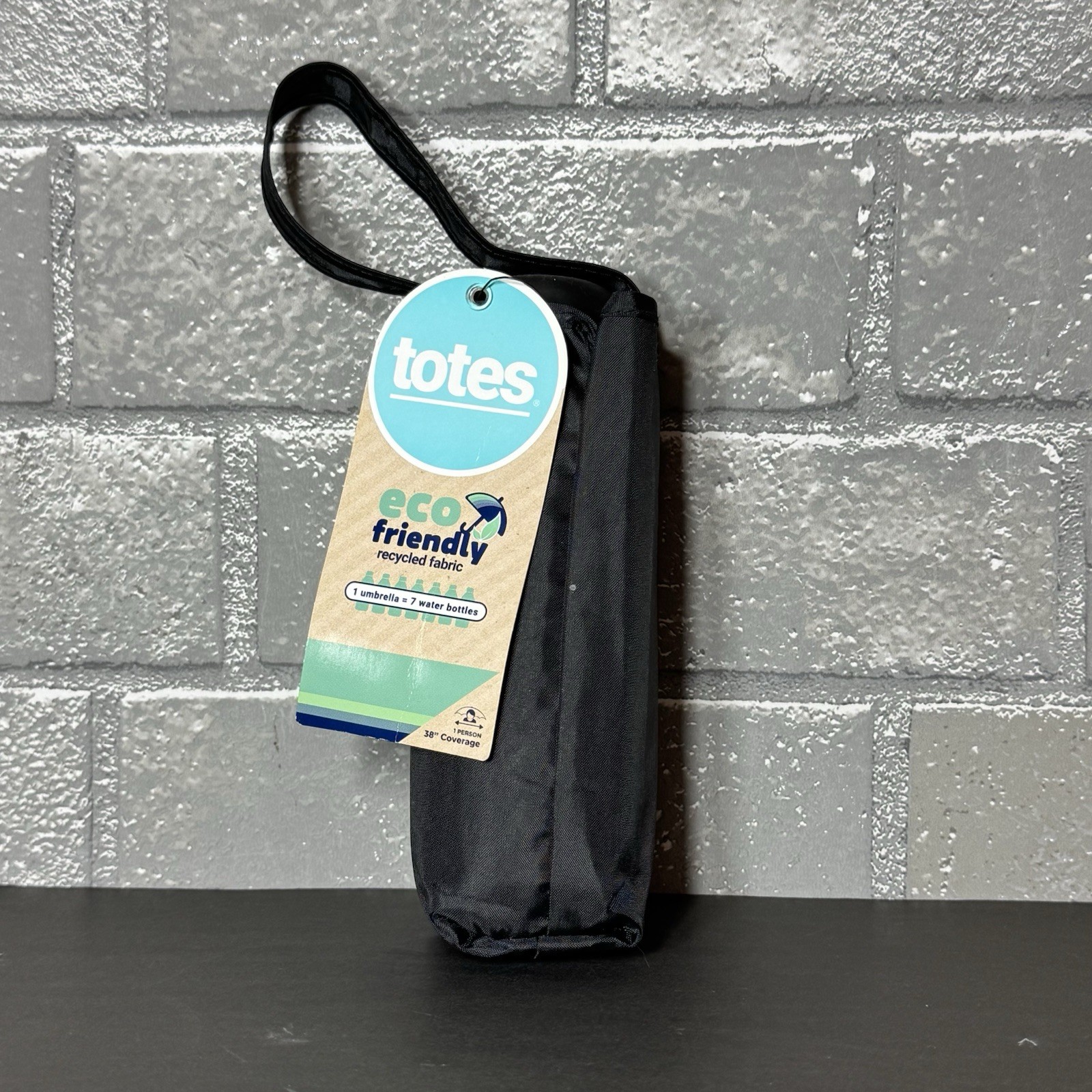 Totes Compact Travel Umbrella 38" Black Manual Rain Folding New With Tags