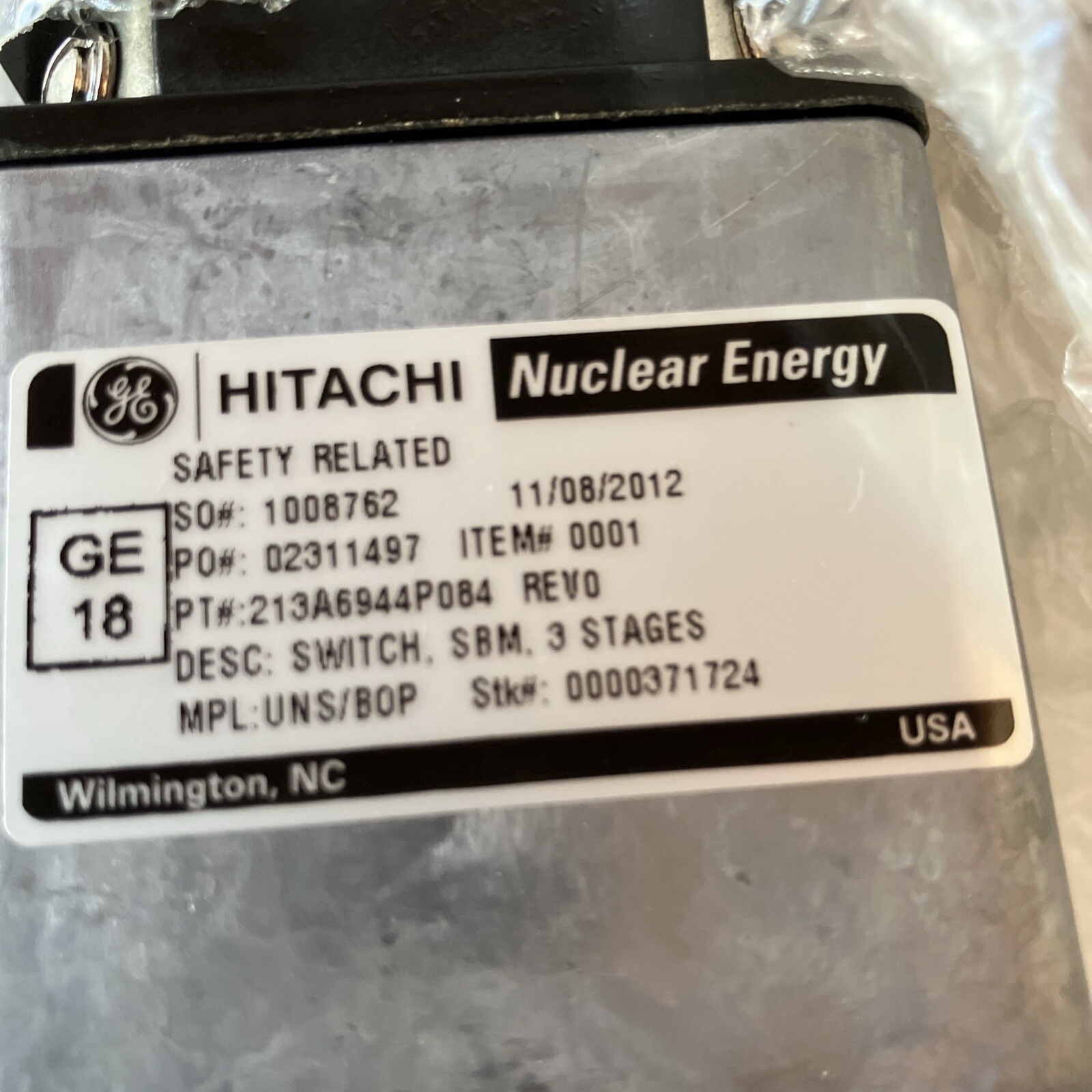 GE Hitachi Safety switch nuclear Energy Control 480V  213A6944Po84 213A6944P084