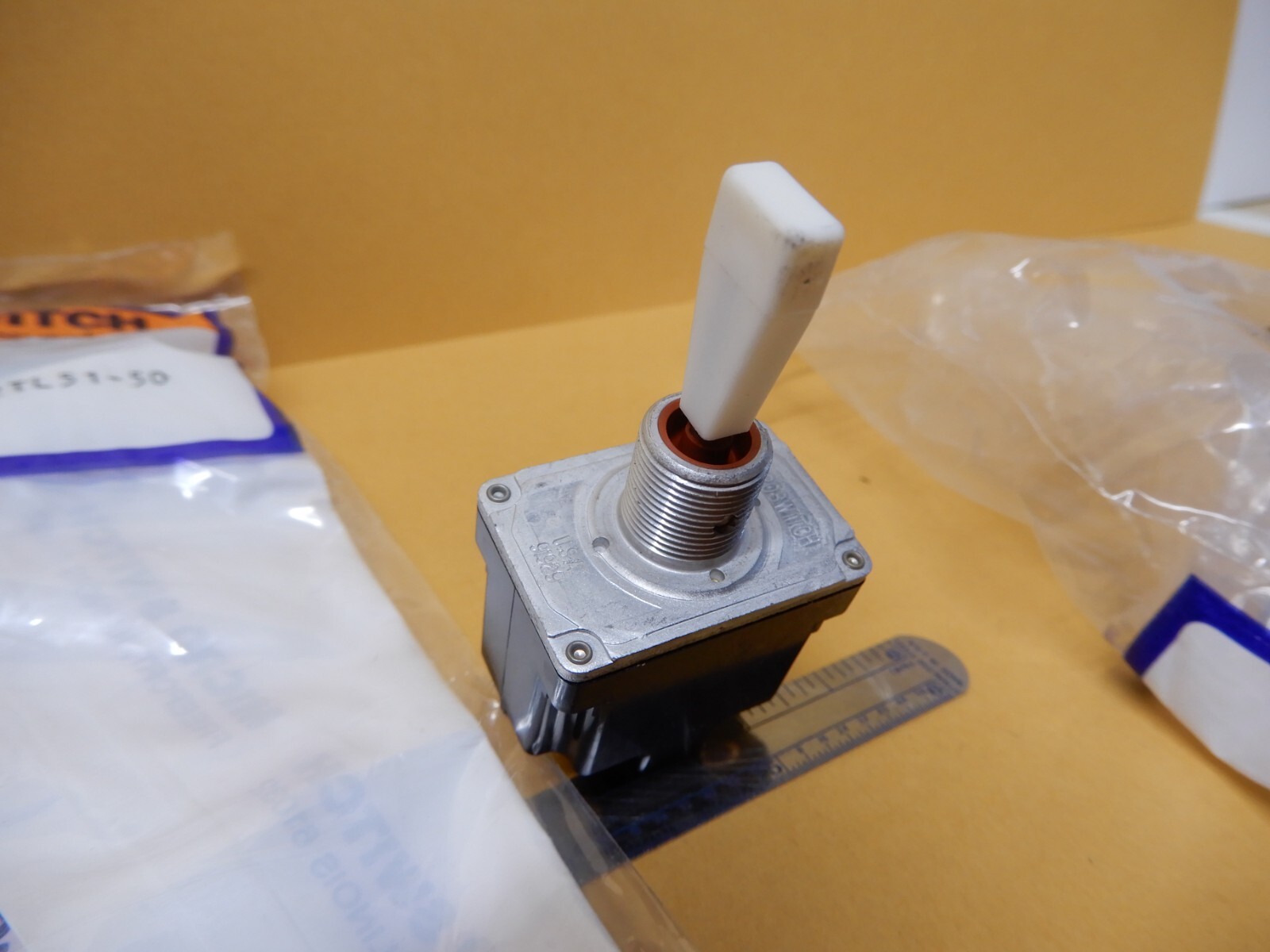 Micro Switch 2TL51-50 Toggles White Plastic Quantity 2 NOS