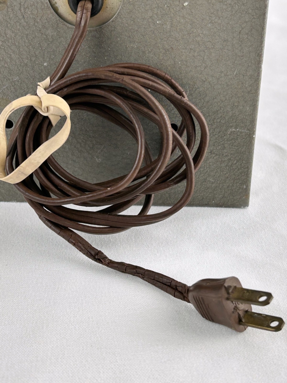 Vintage Heathkit Vacuum Tube Voltmeter Model V-4A - Powers On Untested