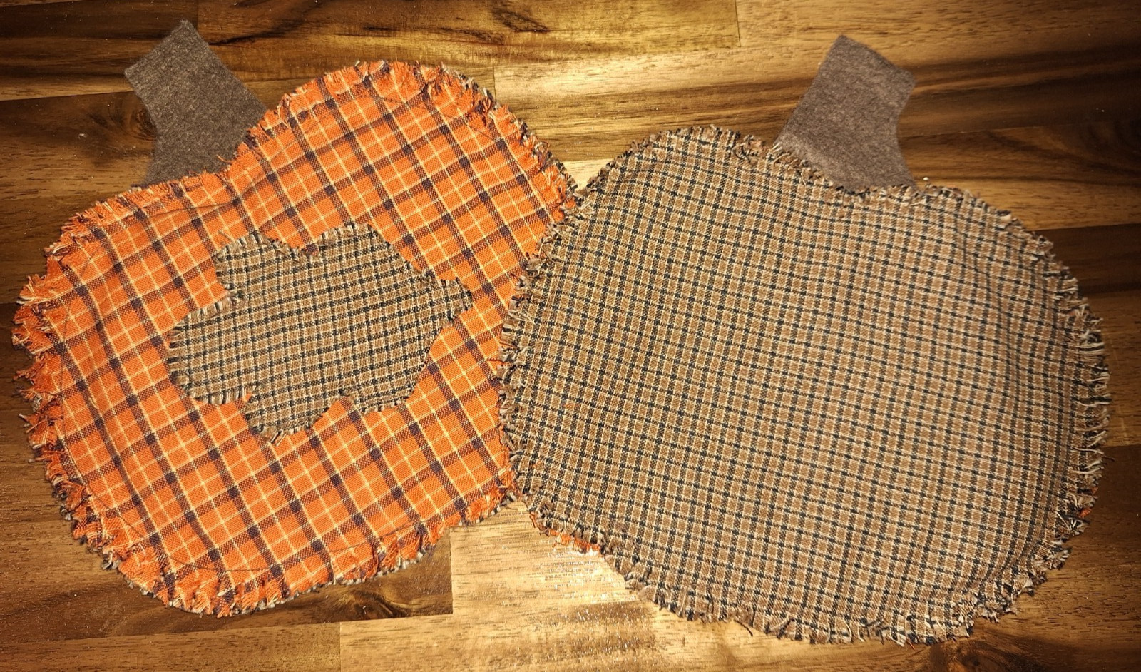 Handmade Raggedy Homespun Plaid Pumpkin Coaster - Set/4each #1028