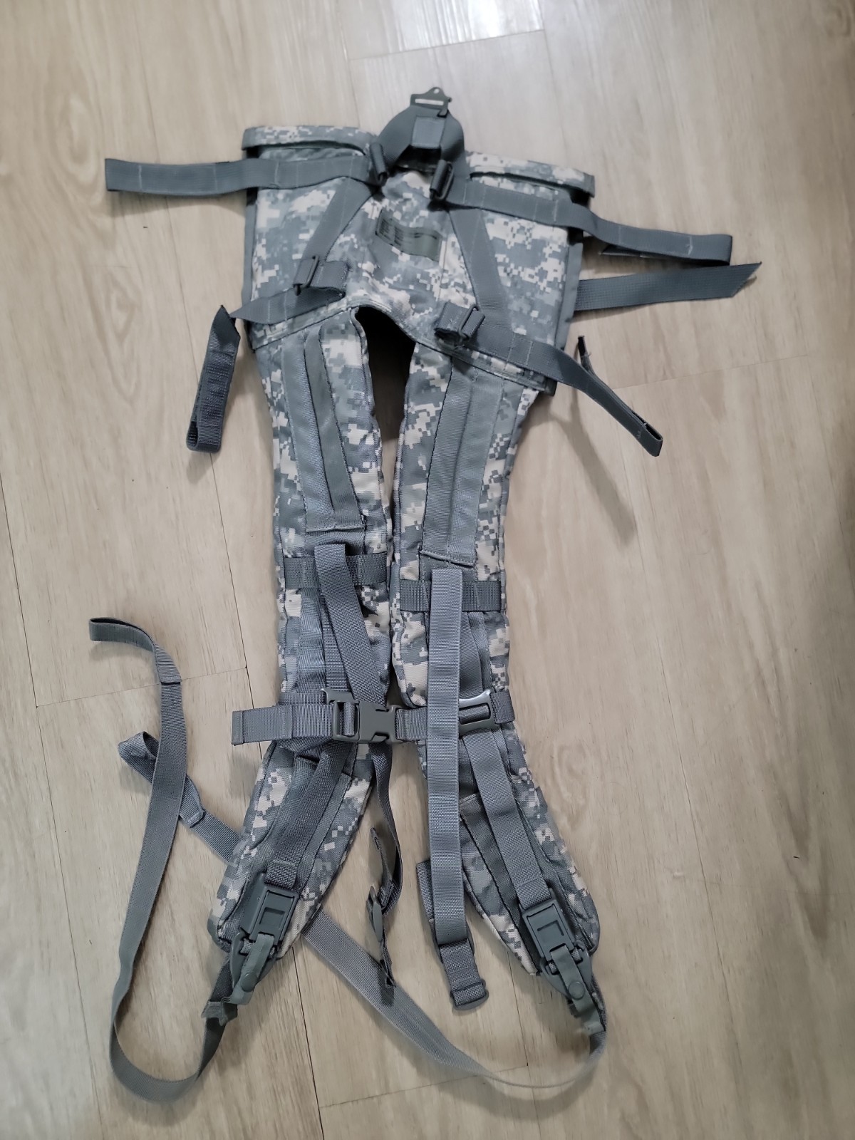 US MILITARY MOLLE II Shoulder Straps ACU LG RUCKSACK Pads  Excellent Condt