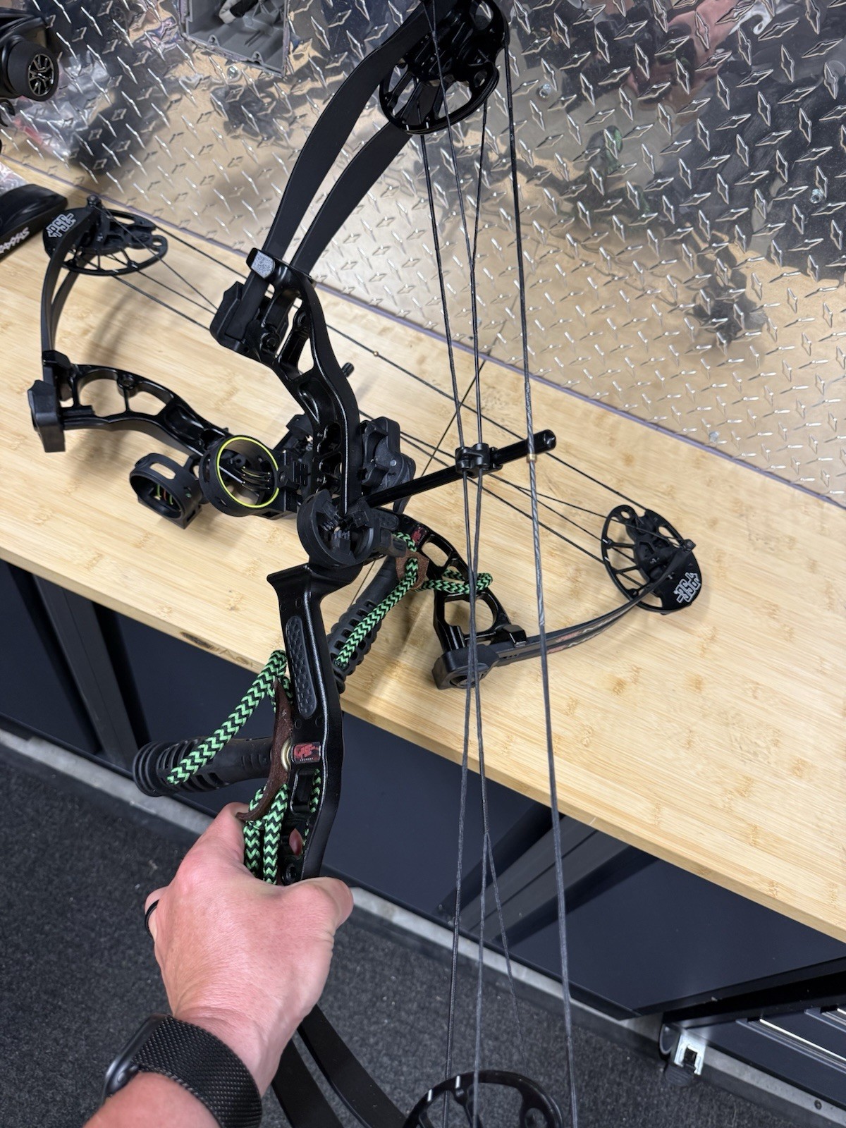 PSE Archery RH 70lb Mini BurnerCompound Bow (each)