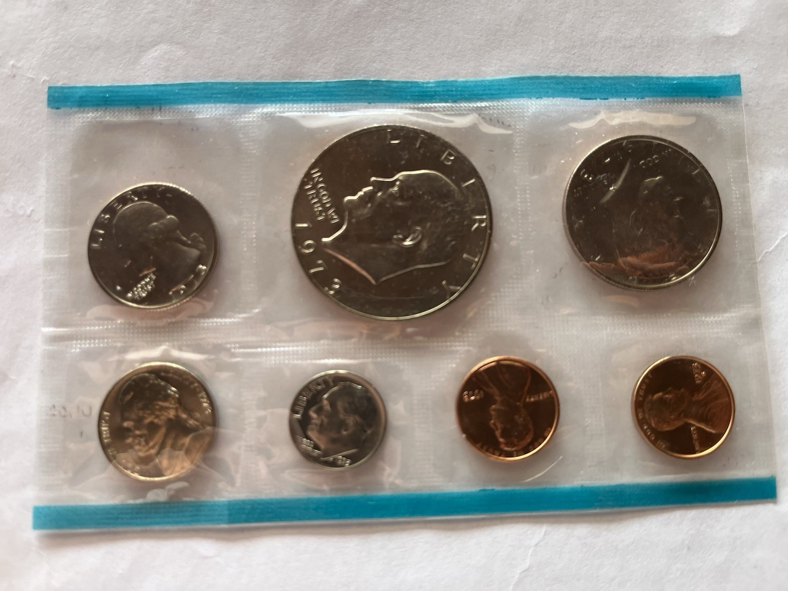 1973P Uncirculated US Mint Coin Set W/ a D Cent Nice Display US Mint Set Sealed