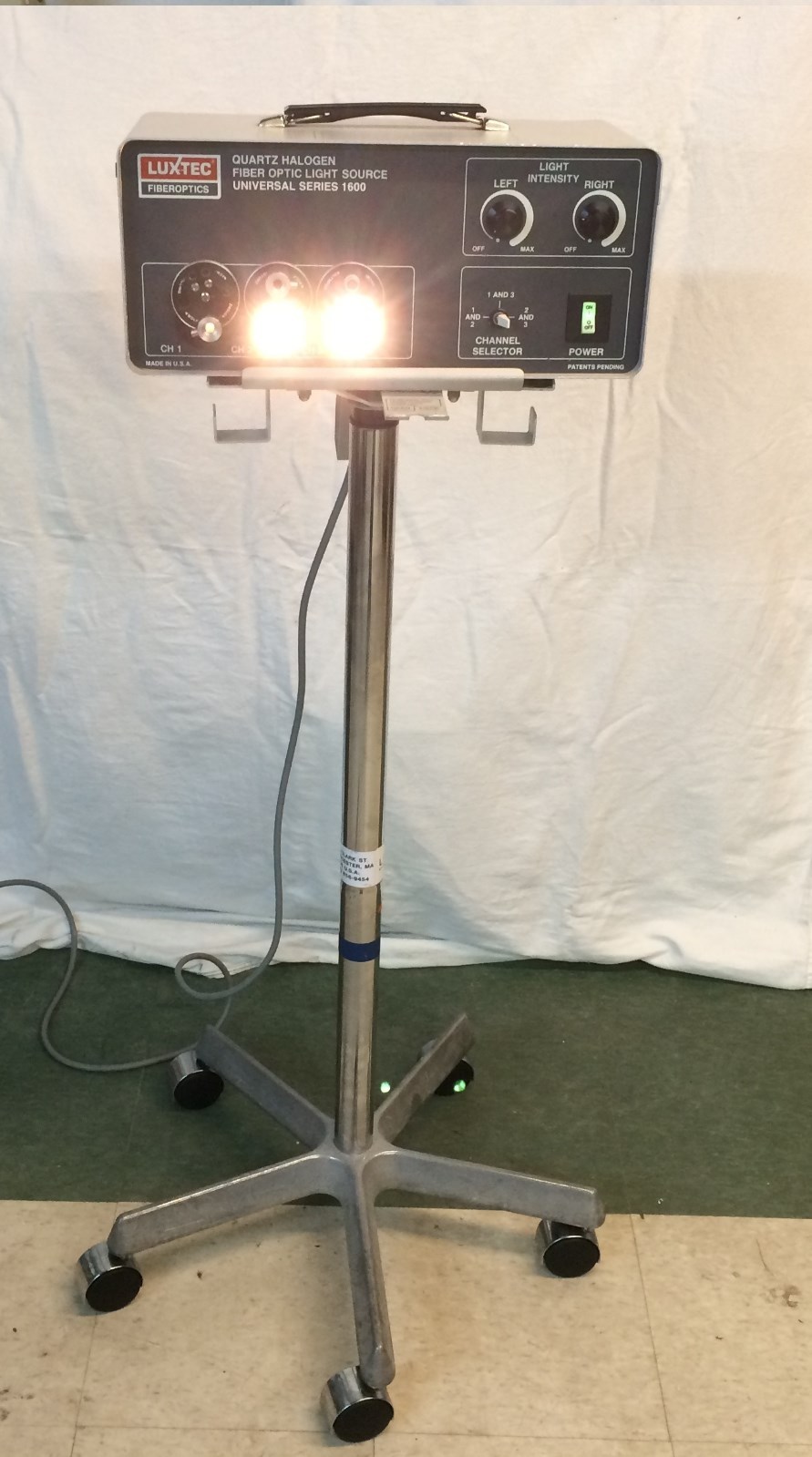 Luxtec Lux Tri-Beam Fiber Optic Light Source 90 days Warranty