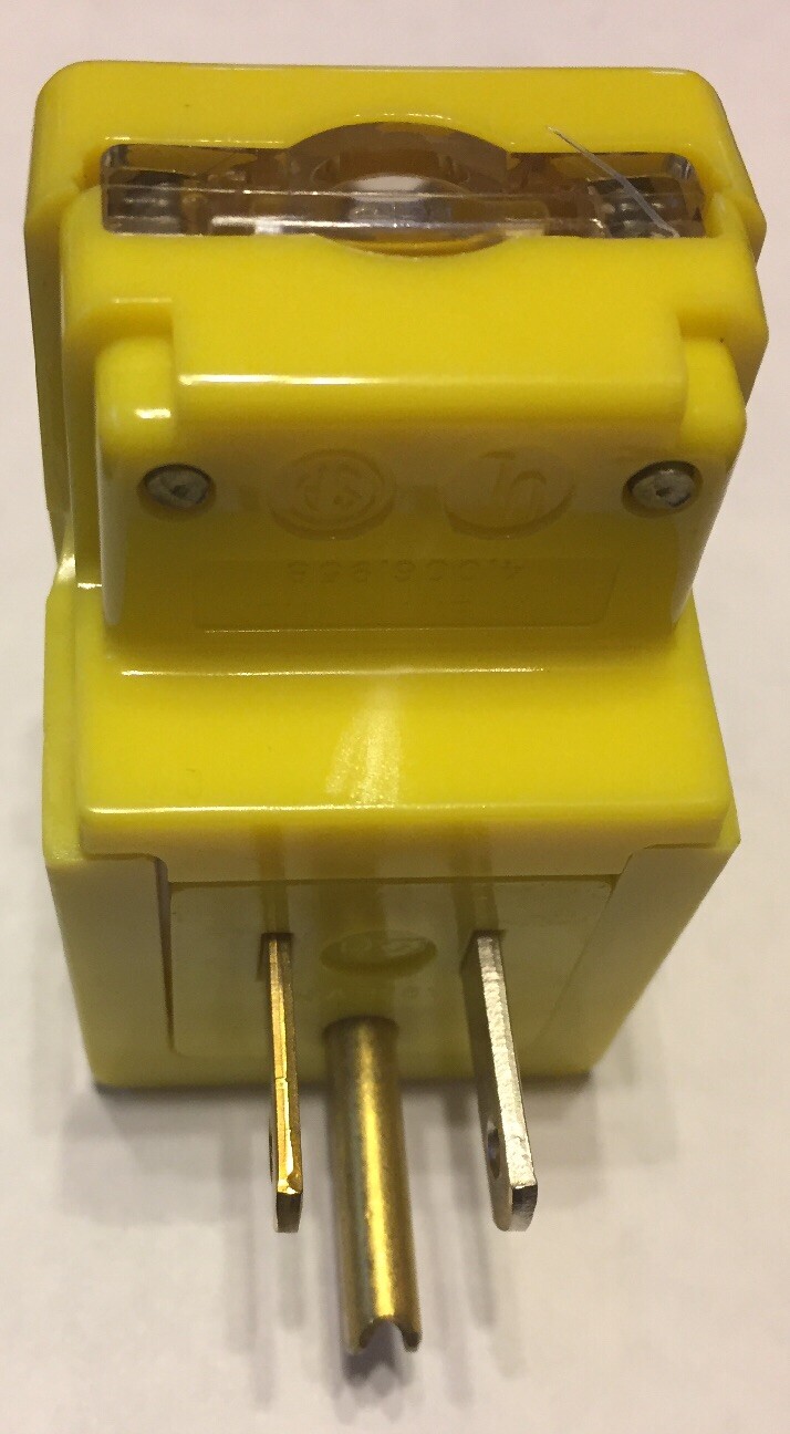 Woodhead 14R47 Right Angle Safeway Plug 15A 125V