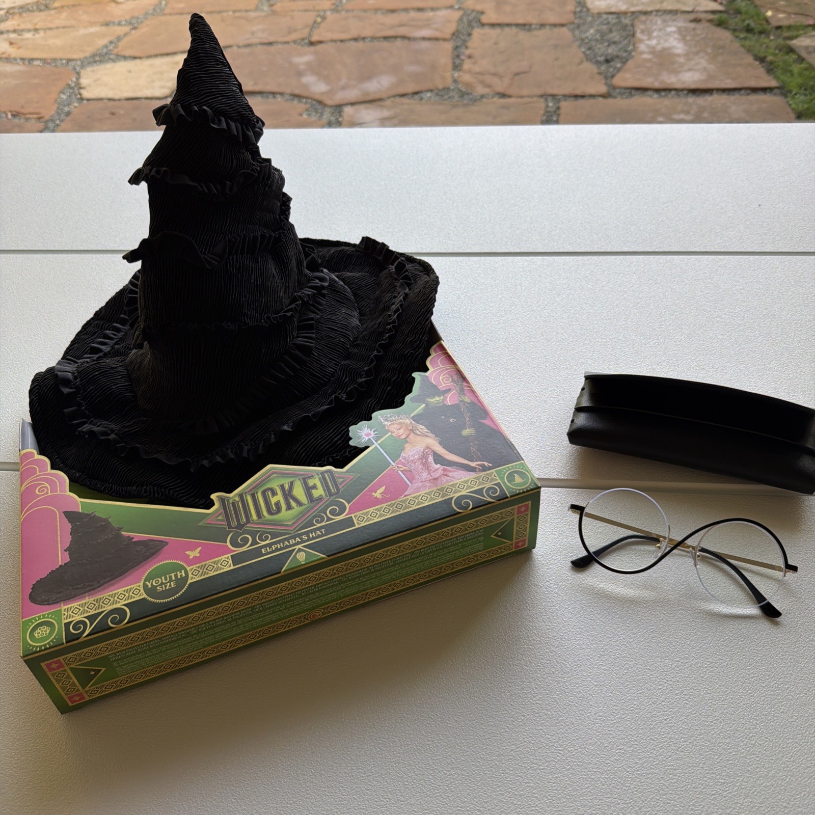 Elphaba hat and glasses