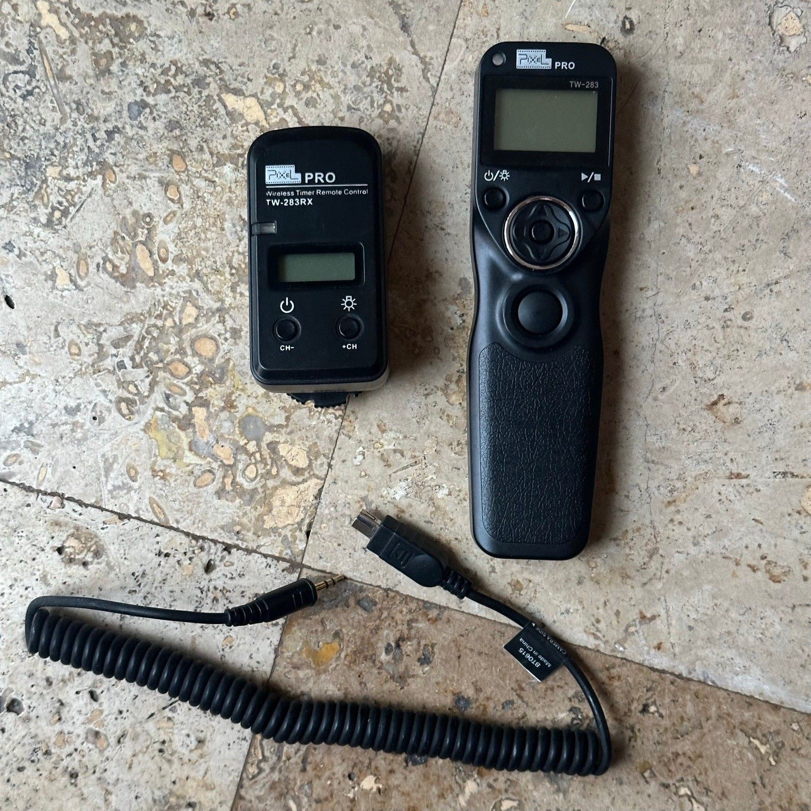 Pixel TW-283TX Wireless Timer Remote Control for Nikon/TW-283RX Receiver & Cable