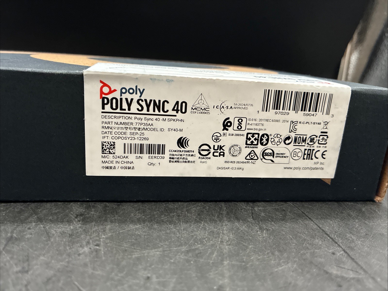 Poly Sync 40 Microsoft Teams Certified Speakerphone
