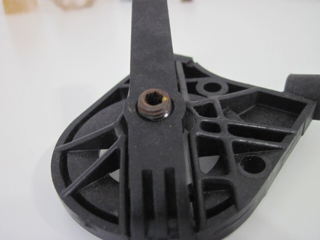 Herman Miller Aeron Height Actuator controls pneumatic up & down on chair 1S