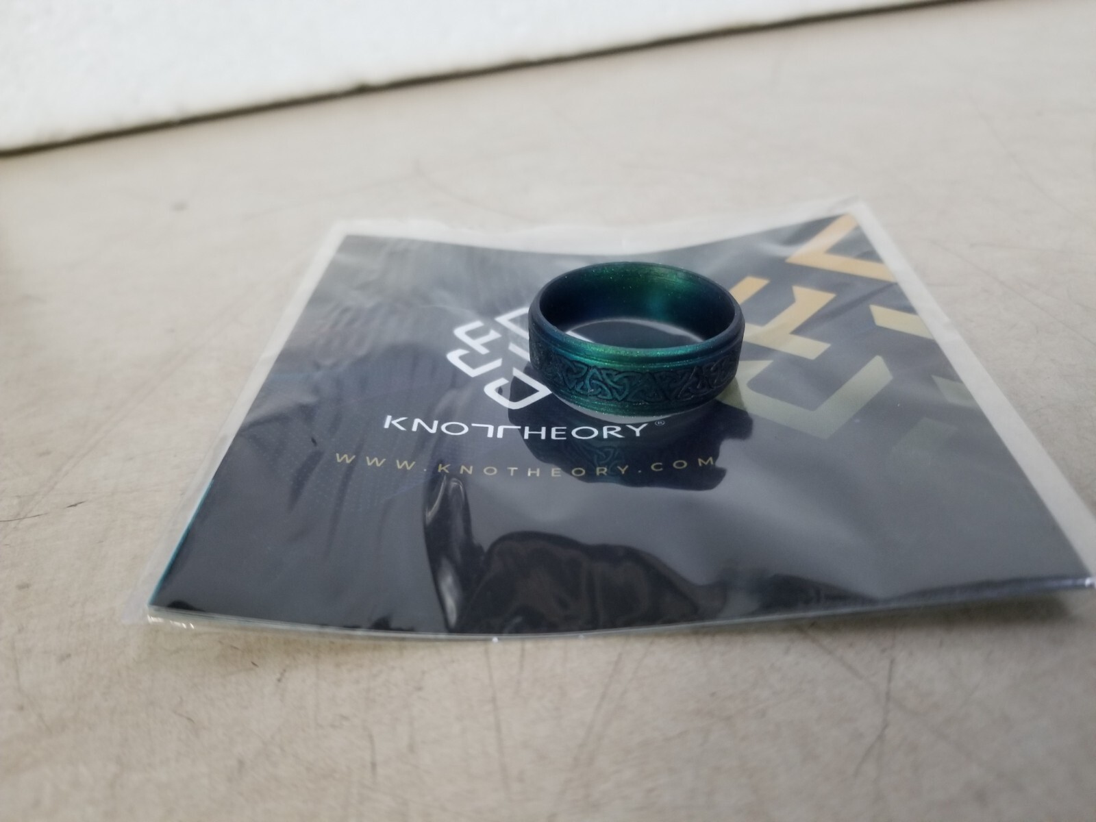Knot Theory Engraved Silicone Ring - Enchanted Trinity Knot - Size 14