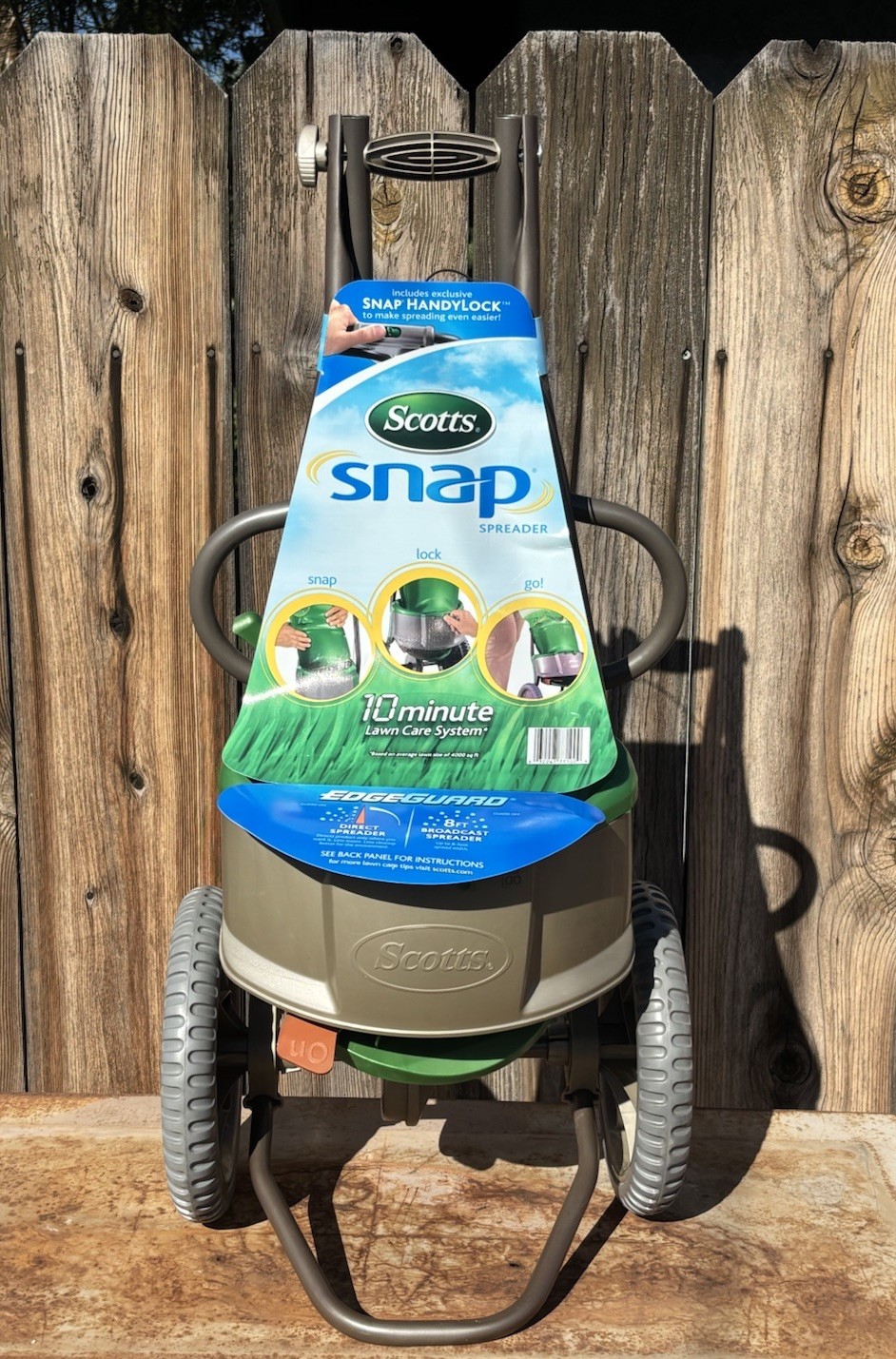 Scotts SNAP Broadcast Spreader System On Wheels Garden/Yard Care NEW