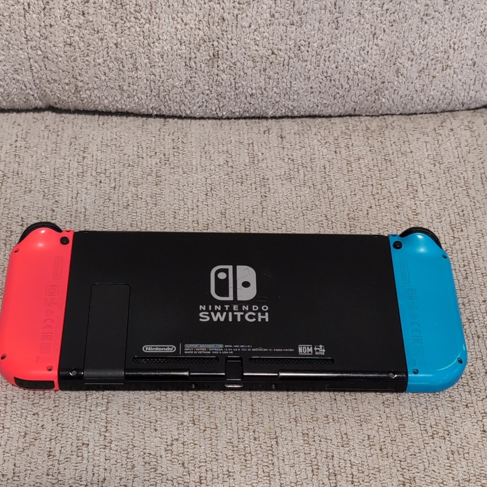 Nintendo Switch v2 Console w/red&blue joycons