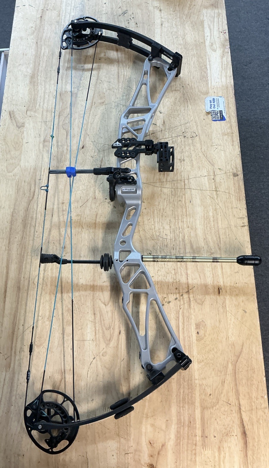 Elite Rezult 38 Compound Bow