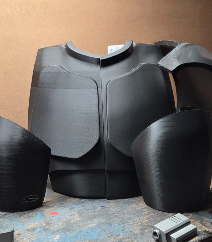 Imperial Guard Cosplay Chest (Raw 3d Print)