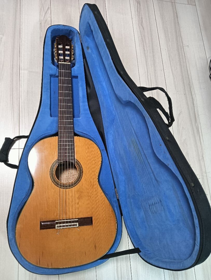 Yeil No.30 Classical Guitar Made In Korea With Semi-Hard Case